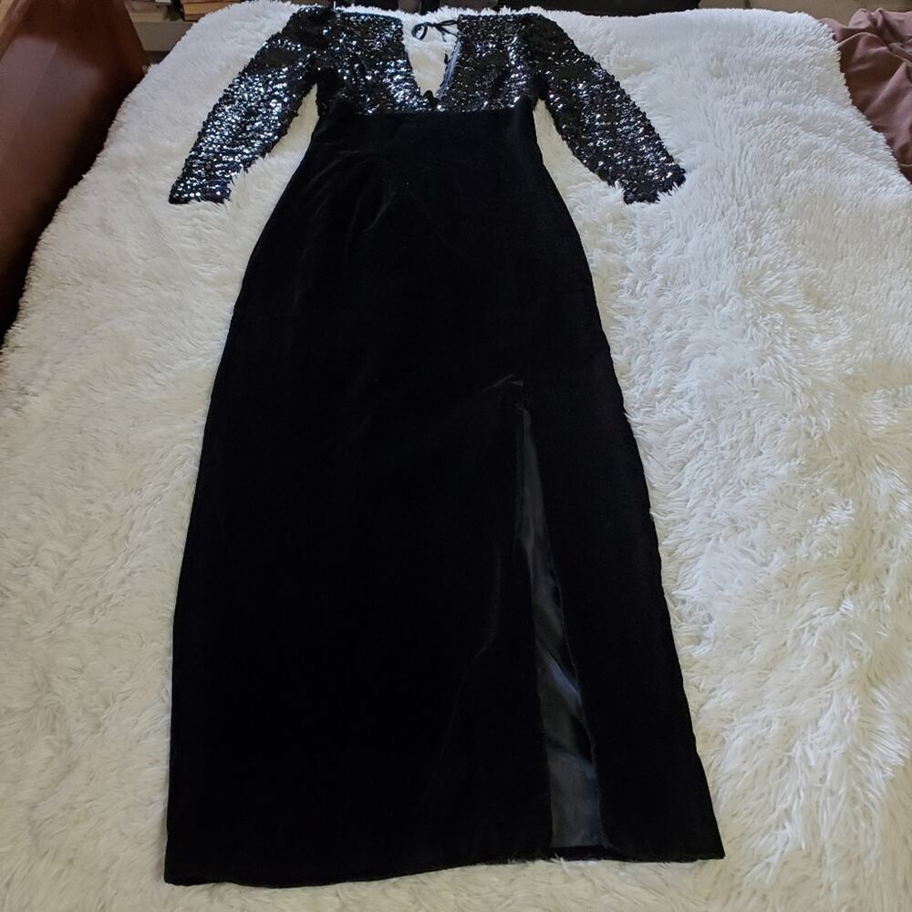 Vintage JoEd Sophisticates Black Sequined and Velvet Column Gown Size 6 ILGWU